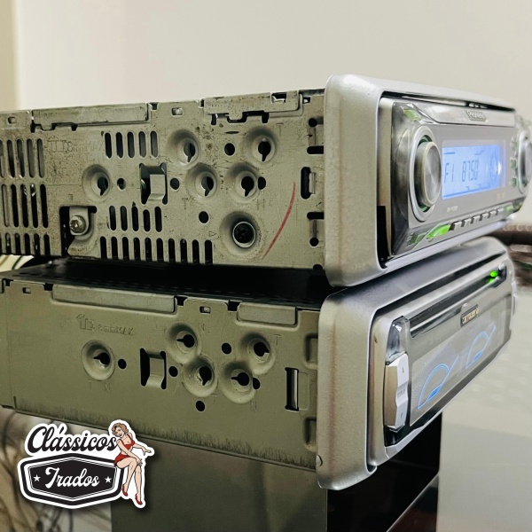 Conjunto de CDs PIONNER Carrozzeria P55 + P4750 MP